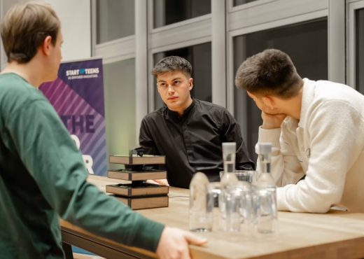 59fb78 ba201701cb3345ac89a1e4effe77c242~mv2